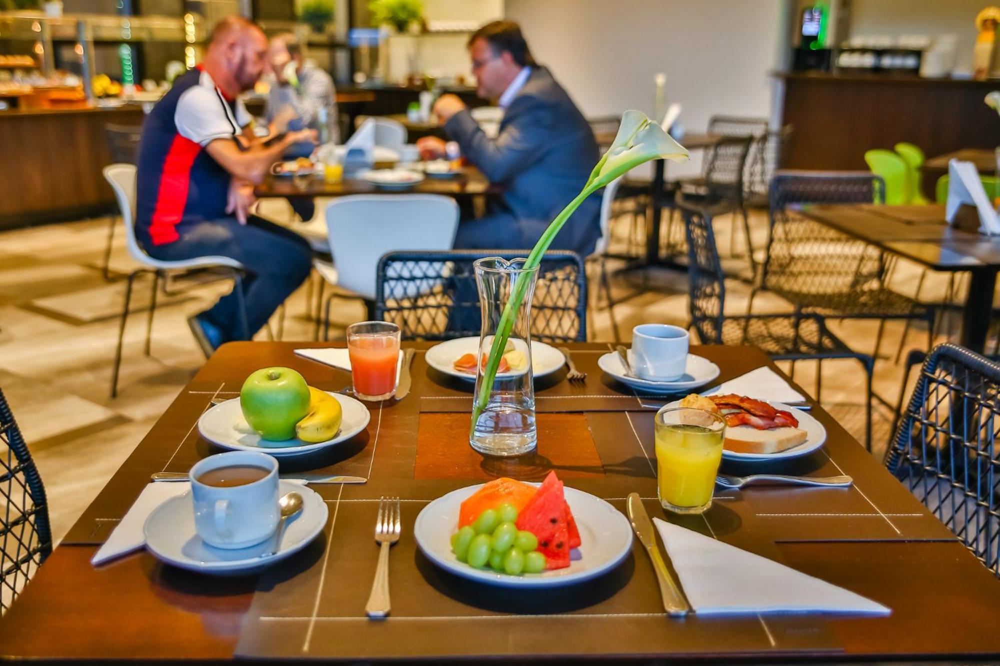 فندق Wyndham Garden Ribeirao Preto Convention المظهر الخارجي الصورة